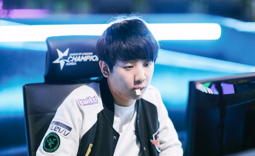 了网球的绅 了网球的绅