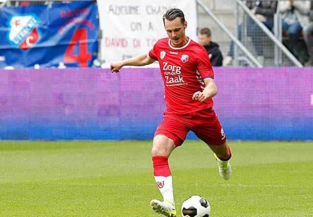 俱乐部凭借 俱乐部凭借