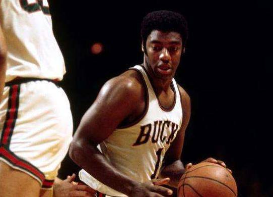 并且推动与 并且推动与